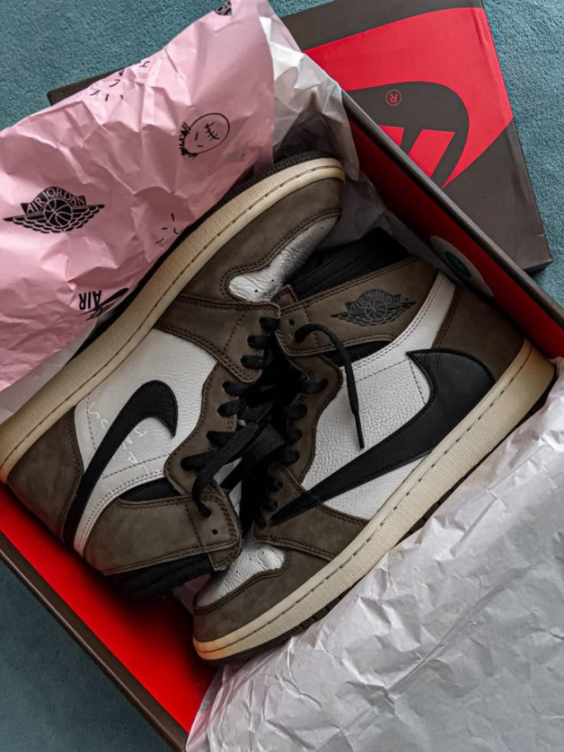 NIK E Air jordan travis scott retro 1 high og dark mocha semi ua