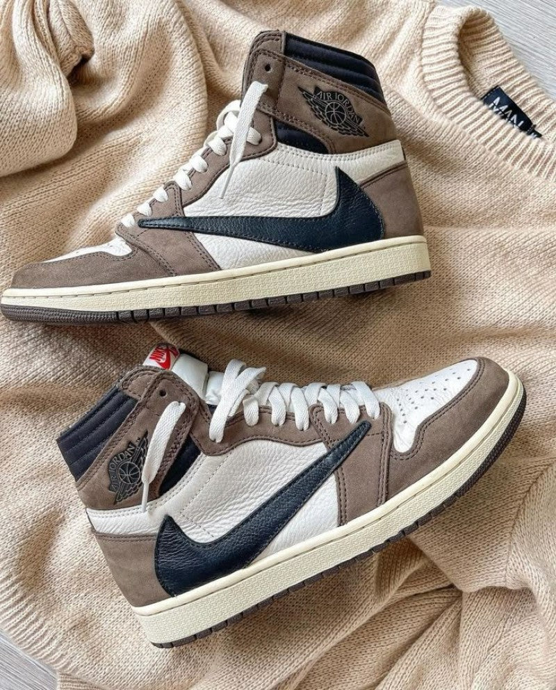 NIK E Air jordan travis scott retro 1 high og dark mocha semi ua