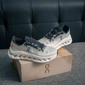 On Running Cloud Tilt Ivory Black