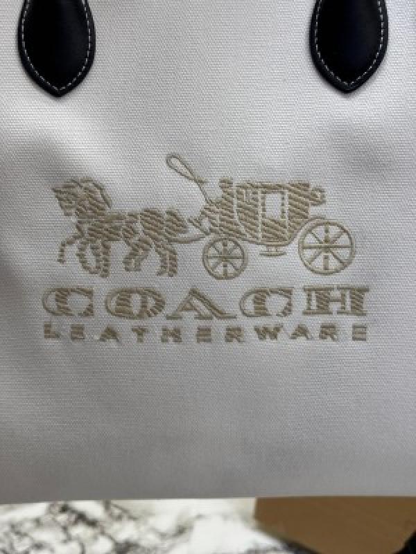 Coach  Ace  Tote  Bag  Carryall  With  Box  And  Dust  Bag  (White)