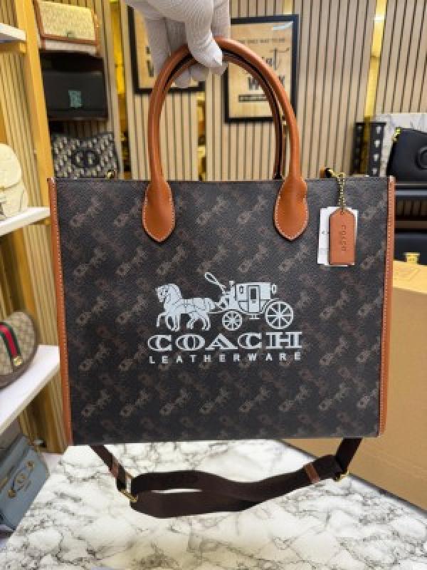 Coach  Ace  Tote  Bag  Carryall  With  Box  And  Dust  Bag  (Horseferry)