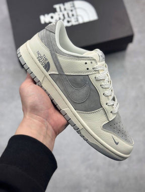 Nik e sb dunk low x north face 2025