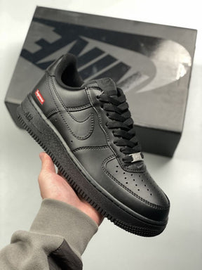Nik e Airforce 1 low supreme black