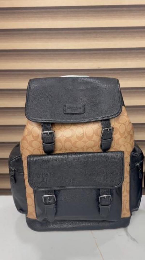 Coach  Unisex  Rivington  Backpack  Apricot  Black  Sprint  Leather  With  Dust  Bag  059  Apricot  Black