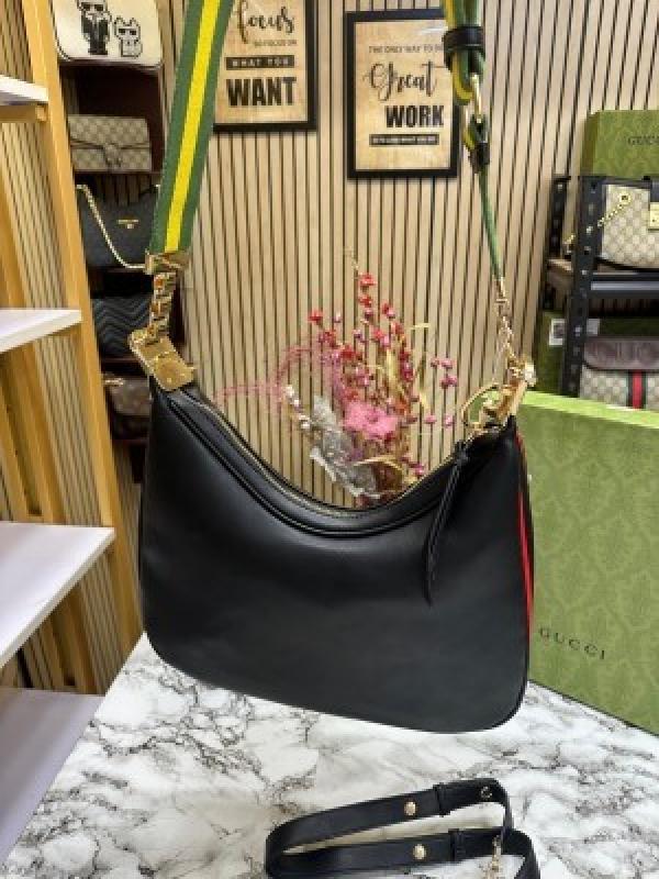 GUCC  I ATTACHE LEATHER LARGE SHOULDER BAG WITH BOX AND DUST BAG (BLACK) (S18)
