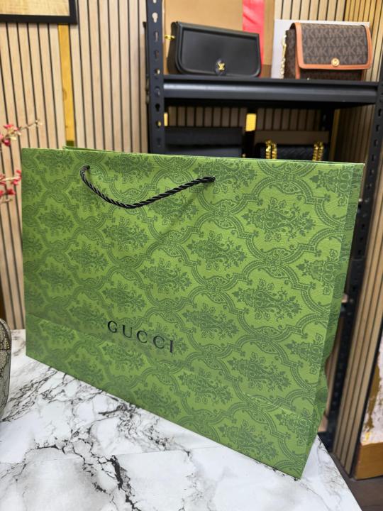 Gucci  GG  Supreme  Sling  Bag  With  Magnetic  Box  And  Dust  Bag  Including  CarryBag