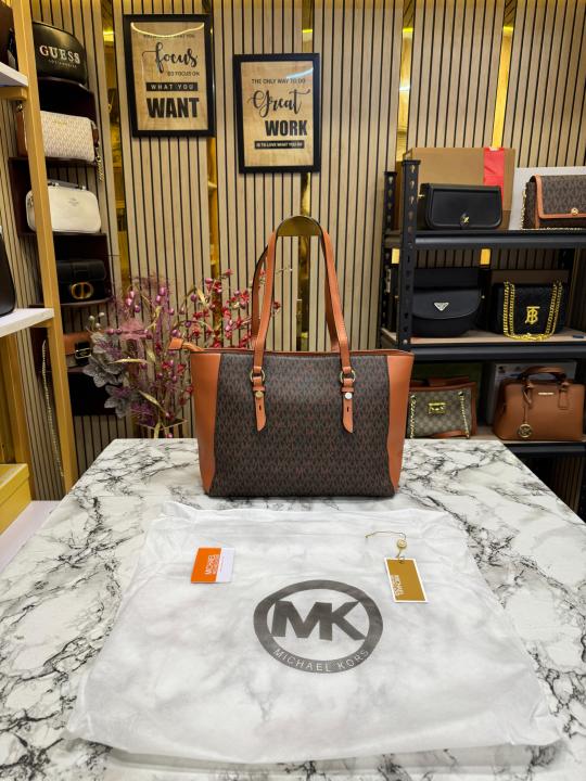 Michael  Kors Sullivan Logo Tote Bag With Dust Bag (Brown)