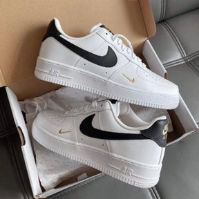 Nikee Airforce 1 Gold Mini Swoosh