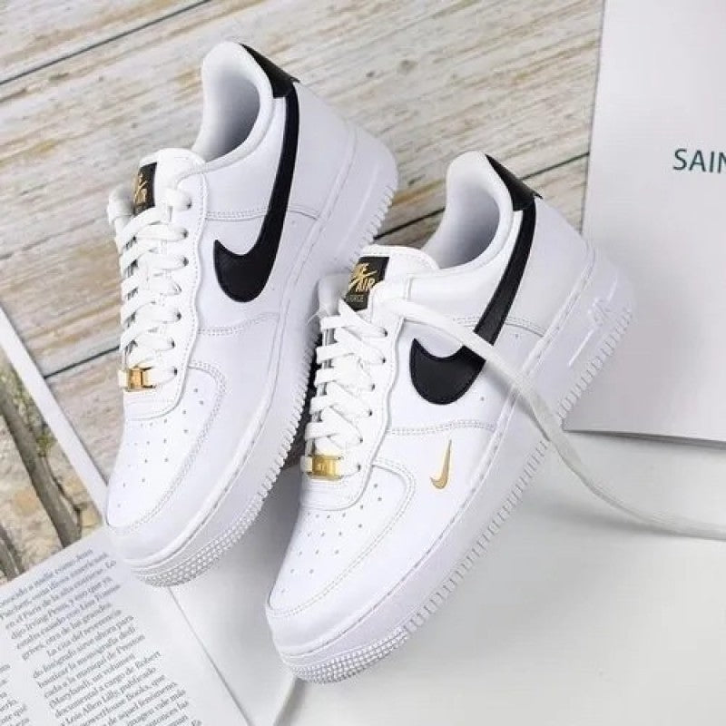 Nikee Airforce 1 Gold Mini Swoosh