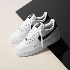 Nikee Airforce 1 Gold Mini Swoosh