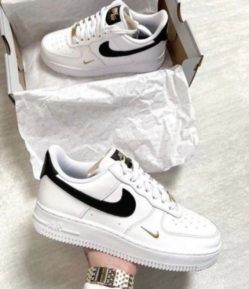 Nikee Airforce 1 Gold Mini Swoosh