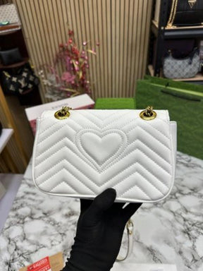 GUCC  I MARMONT DOUBLE BOX PREMIUM QUALITY WITH DUST BAG AND BILL INCLUDING CARRY BAG (WHITE) 8257