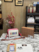 COAC  H RAINBOW SIGNATURE SLING WITH OG BOX AND DUST BAG PREMIUM QUALITY (WHITE PINK) S2795