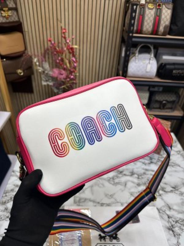 COAC  H RAINBOW SIGNATURE SLING WITH OG BOX AND DUST BAG PREMIUM QUALITY (WHITE PINK) S2795