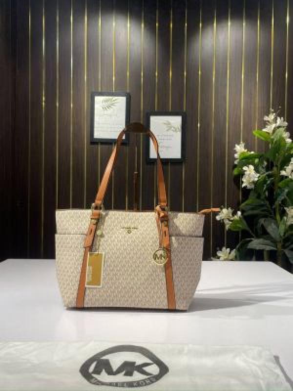 Michael  Kors  Sullivan  Large  Zipper  Tote 739