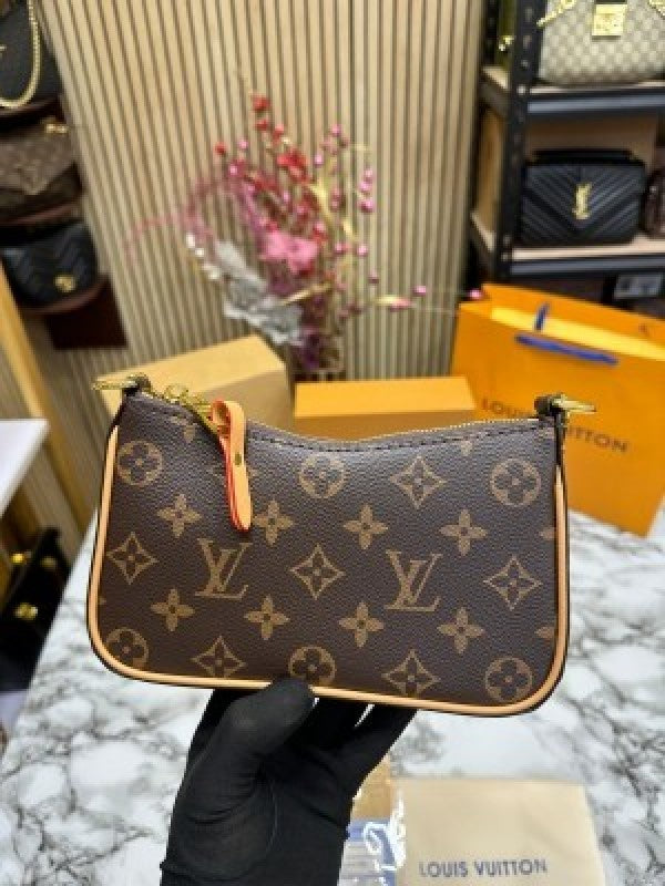 LOUIS  VUITTON EASY SLING CHAIN POUCH WITH OG DOUBLE MAGNETIC BOX PREMIUM QUALITY WITH CARRY BAG (BROWN)