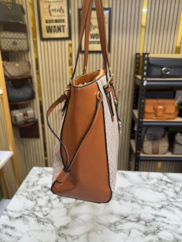 Michael  Kors Voyager Leather Satchel Shoulder Bag With Dust Bag (Beige)