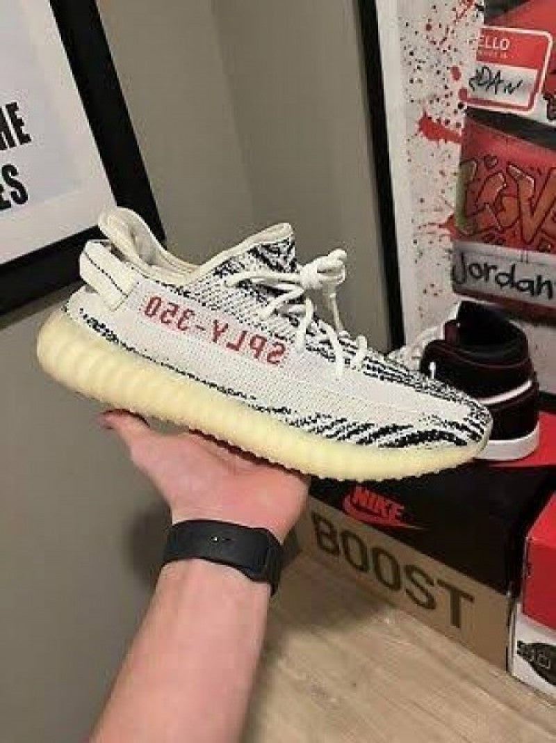 Adidass Yeezy Boost 350 V2 Zebra Semi UA With All Accessories