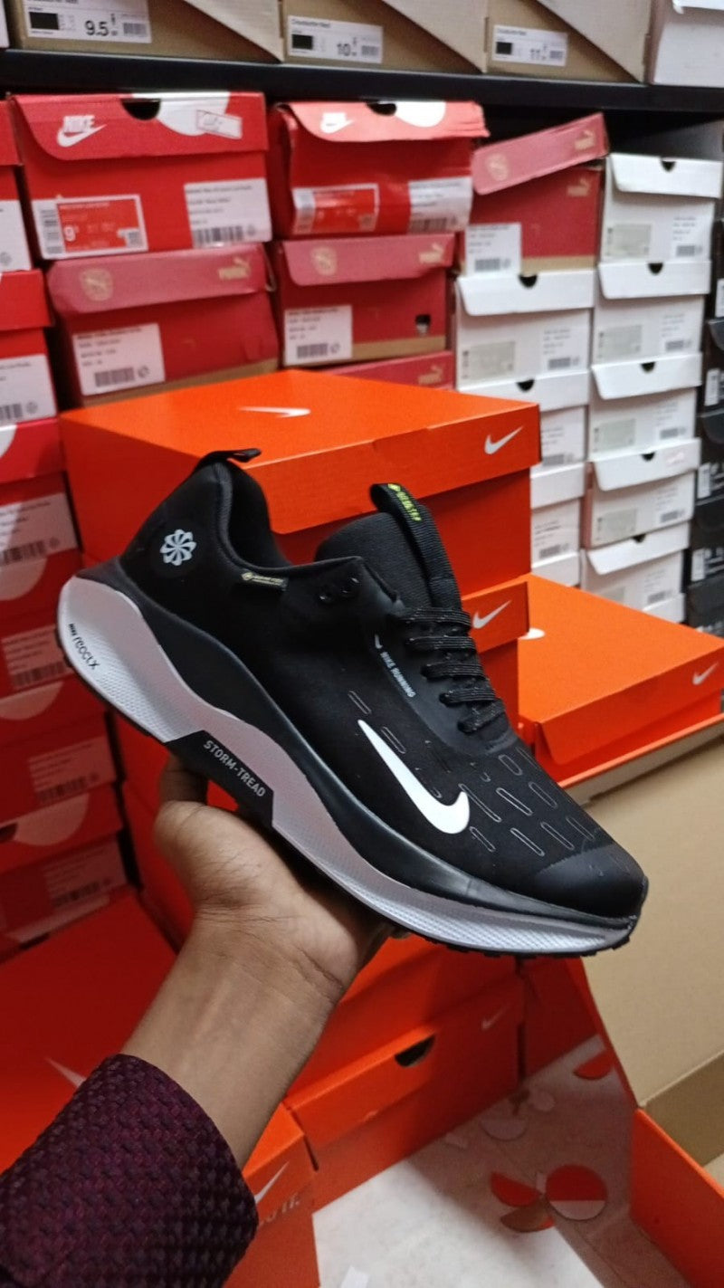 Nikee Infinity Run 4 Gore Tex Black White #190