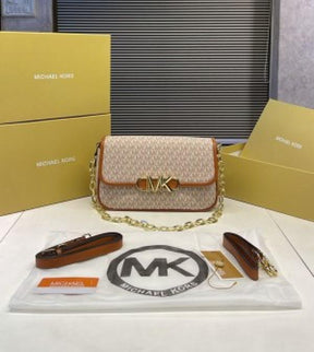Michael  Kors  Jet  Set  Charm  Small  Logo  Pochette  Bag  ( Box Dust Bag)  495