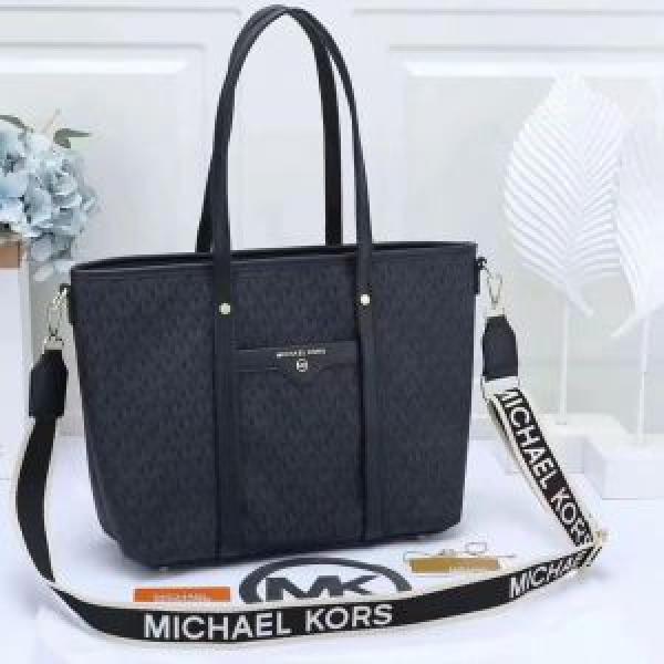 Michael  kors  tote bag with brand dust bag 1804