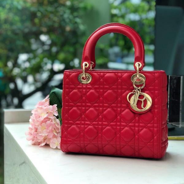 Lady  dior  signature  bag  with  og  box(8850 Red