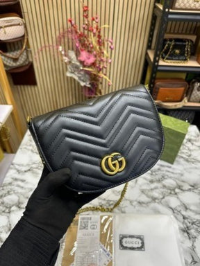 GUCC  I GG MARMONT BLACK MATELASSE CHAIN MINI BAG (BLACK) DAMAGE