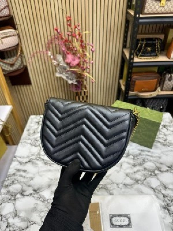 GUCC  I GG MARMONT BLACK MATELASSE CHAIN MINI BAG (BLACK) DAMAGE
