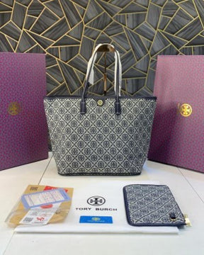 tory burch t monogram tote with og box amp dust bag amp extra pouch 1581