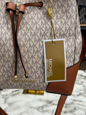 Michael  Kors Mercer Premium Quality Bucket Bag With Dust Bag (Beige) 198