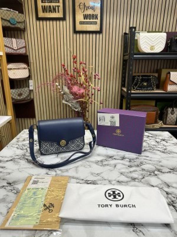 TOR  Y BURCH DIGERNER SLING WITH OG BOX AND DUST BAG PREMIUM QUALITY (NAVY)