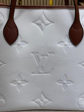 Louis  Vuitton Neverfull MM Bag With Box And Dust Bag (White)