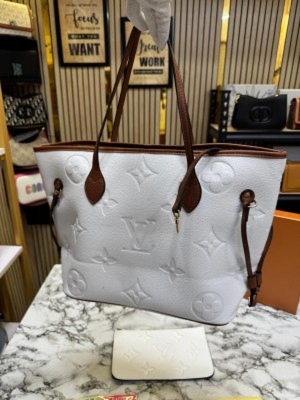 Louis  Vuitton Neverfull MM Bag With Box And Dust Bag (White)