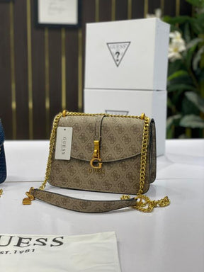 Guess  shoulder sling bag with og box(416 khaki)