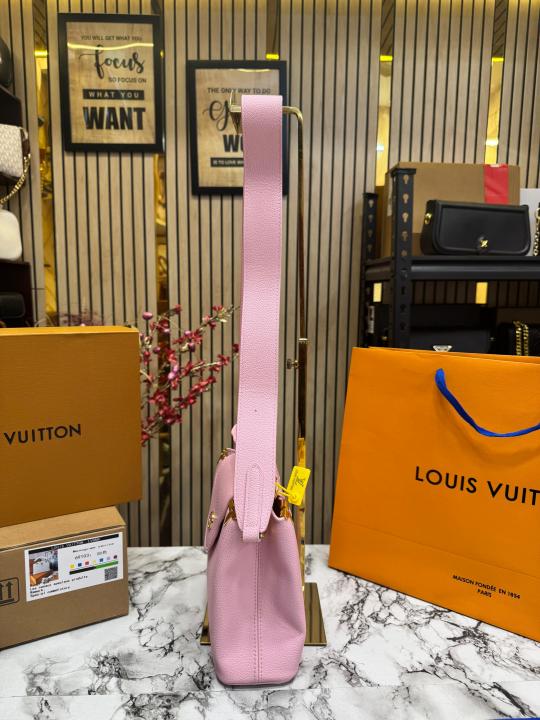 Louis  Vuitton Capucines bag V Shaped With Double Og Box And Dust Bag Including Carry Bag (Pink)