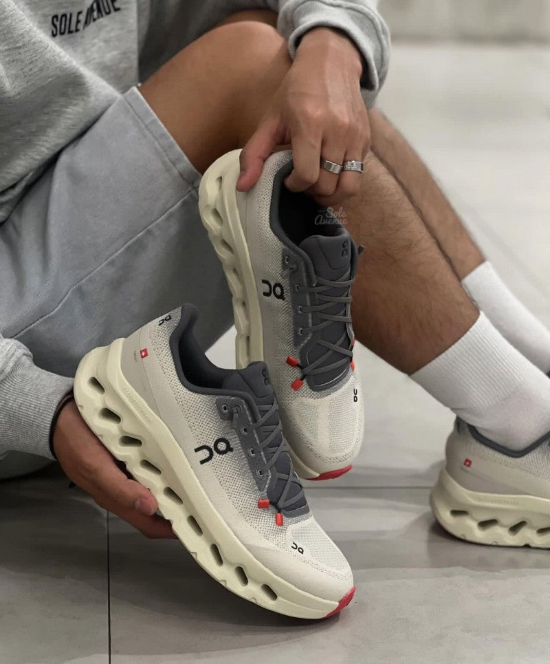 ON CLOUD TILT Rock Sand