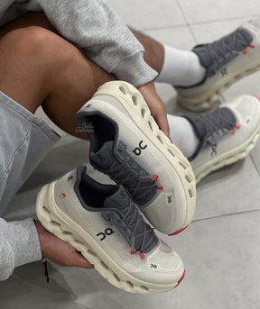 ON CLOUD TILT Rock Sand