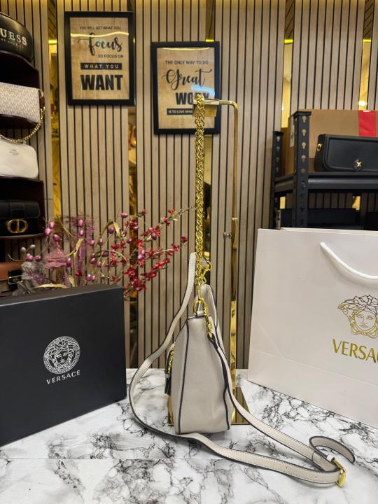 Versace Jeans Couture Logo Plaque Shoulder Bag (White)