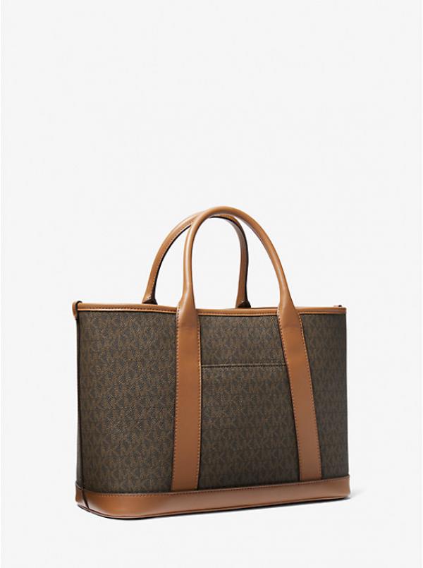 Michael  kors luisa Medium Logo with dust bag 5417