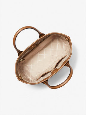 Michael  kors luisa Medium Logo with dust bag 5417