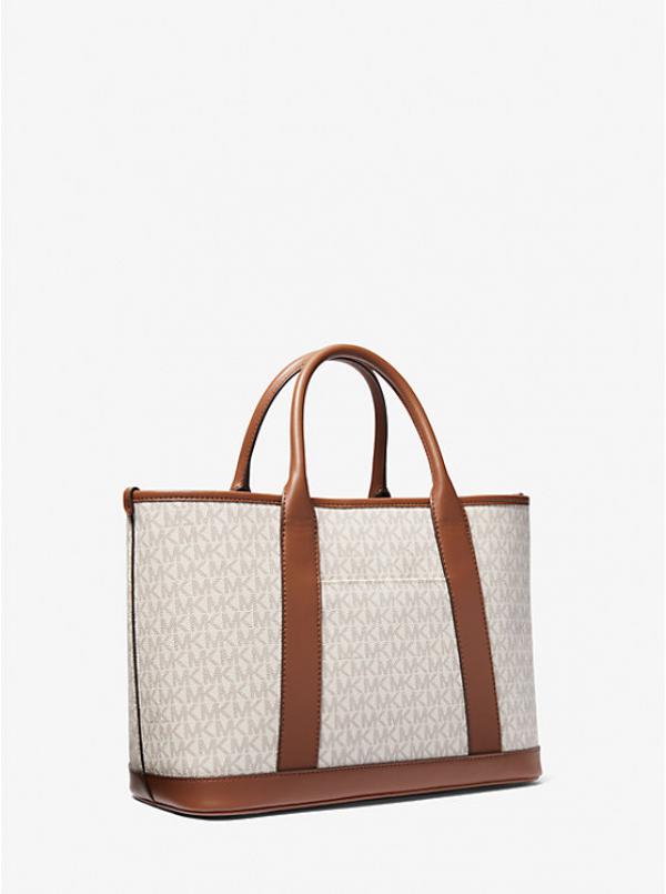 Michael  kors luisa Medium Logo with dust bag 5418