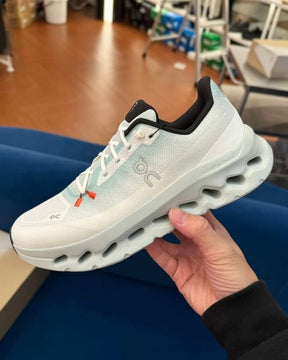 On Cloudtilt Mineral Ivory