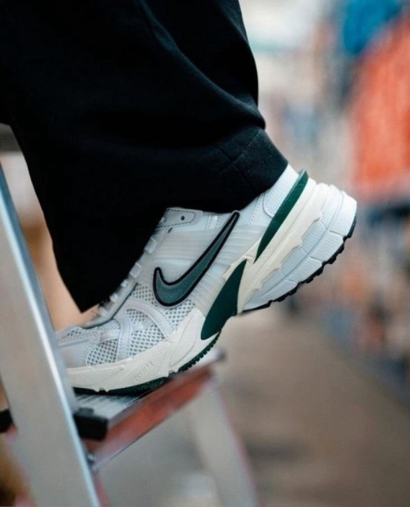 V2K Run White Green As2