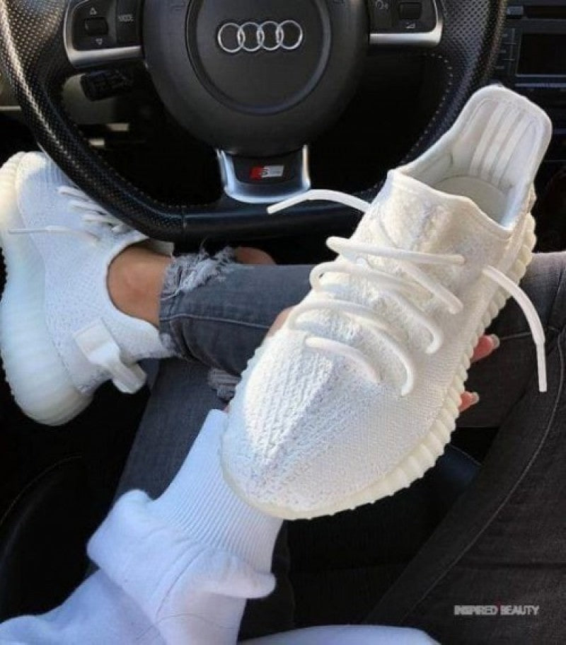 Adidass Yeezy Boost 350 V2 Oreo SEMI UA With All Accesories