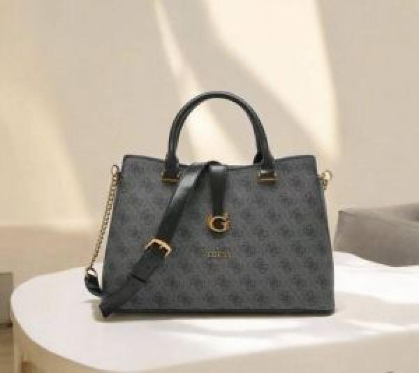GUESS  Womens  Ginevra  Shoulder  Bag  with  box  5308