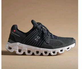 On Cloud Swift 3 Black White