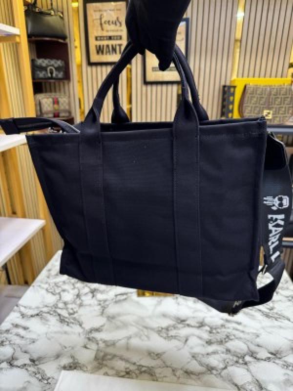 Karl Lagerfeld K Essential Square Tote Bag (Black)
