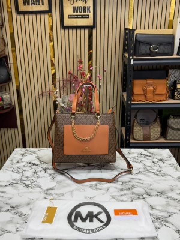 MICHAEL  KORS PRORSUM HANDBAG WITH DUST BAG PREMIUM QUALITY (COFFEE BROWN)