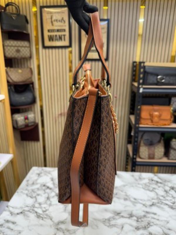 MICHAEL  KORS PRORSUM HANDBAG WITH DUST BAG PREMIUM QUALITY (COFFEE BROWN)