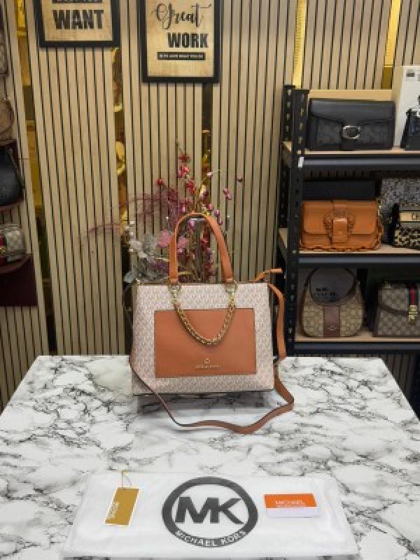 MICHAEL  KORS PRORSUM HANDBAG WITH DUST BAG PREMIUM QUALITY (BIEGE BROWN)